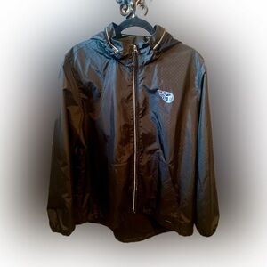 XL Women’s Tennessee Titans rain/ wind jacket MSX by Michael Strahan